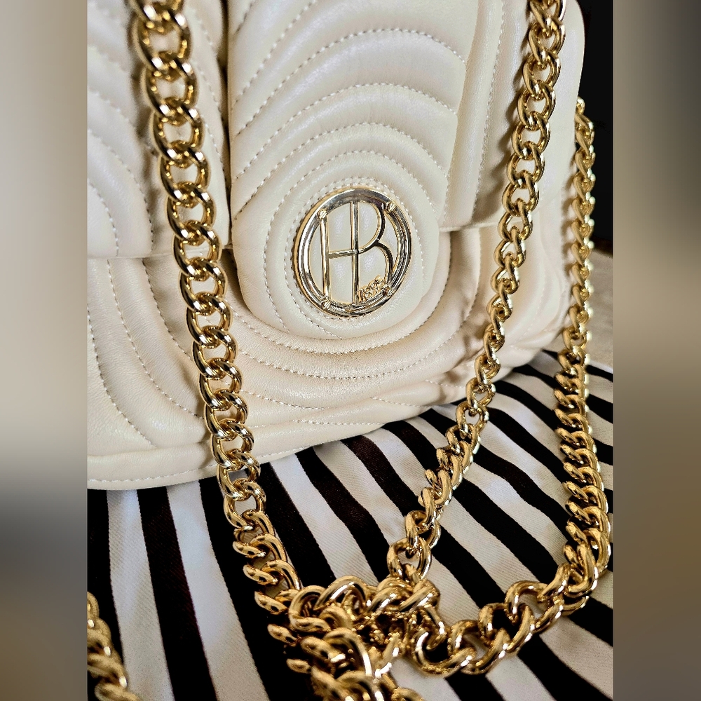 Henri Bendel Quilted Leather Convertible Gold Chain Shoulder Bag NWOT - Picture 7 of 13